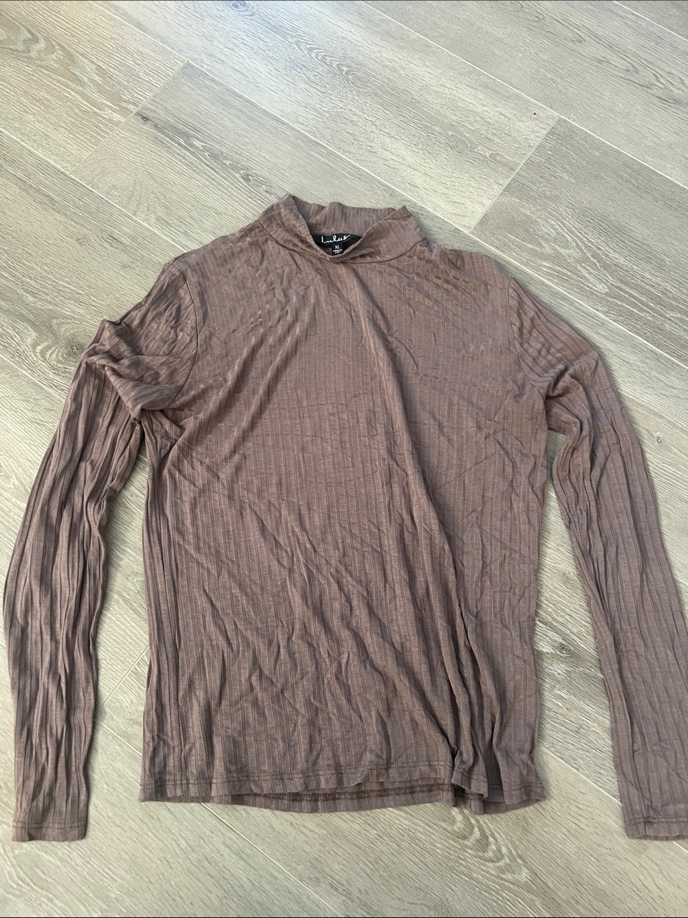 Never worn Lulu's Mauve-Brown Ribbed Turtleneck Top